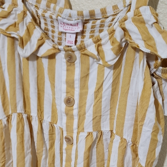 Isabel Maternity by Ingrid & Isabel Yellow and White Ruffled Sleeveless Tank Top - Picture 3 of 9